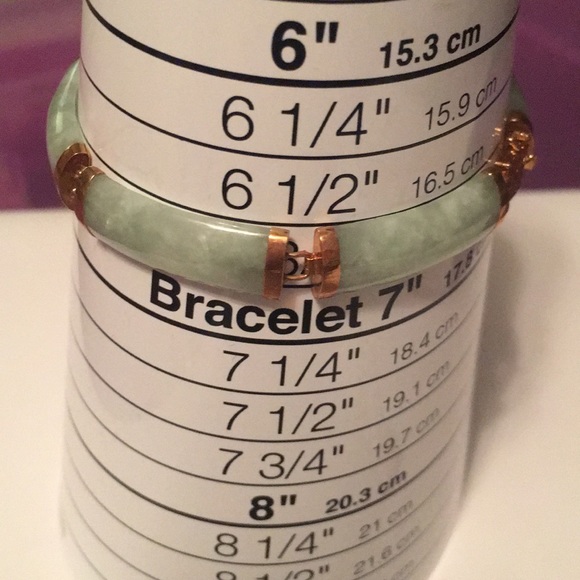 Jade and 14K Yellow Gold Bracelet - Picture 4 of 5